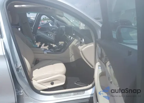 2018 Mercedes-Benz Glc 300 Coupe 4Matic z USA, uszkodzony, nr VIN WDC0J4KB2JF412206